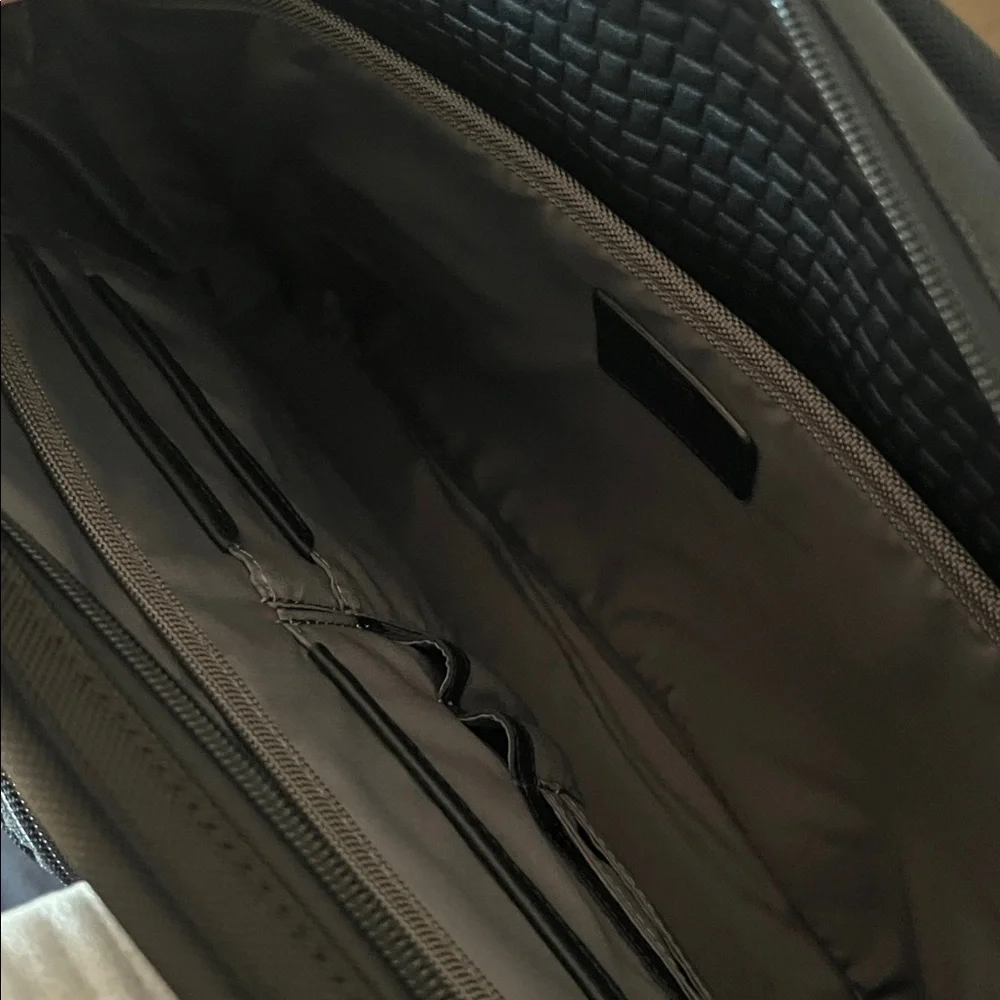 Tumi Black Compact Large Screen Laptop Brief Bag